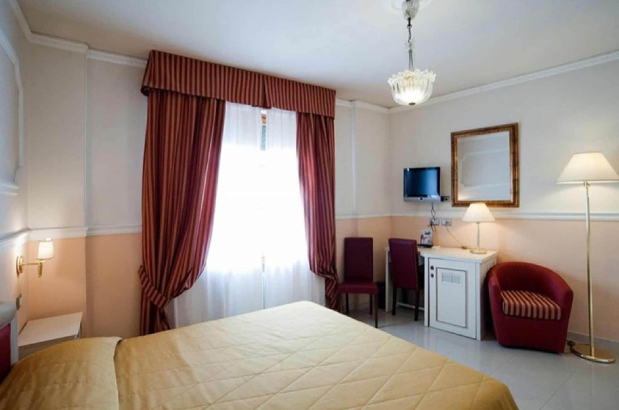 The Port Aparthotel