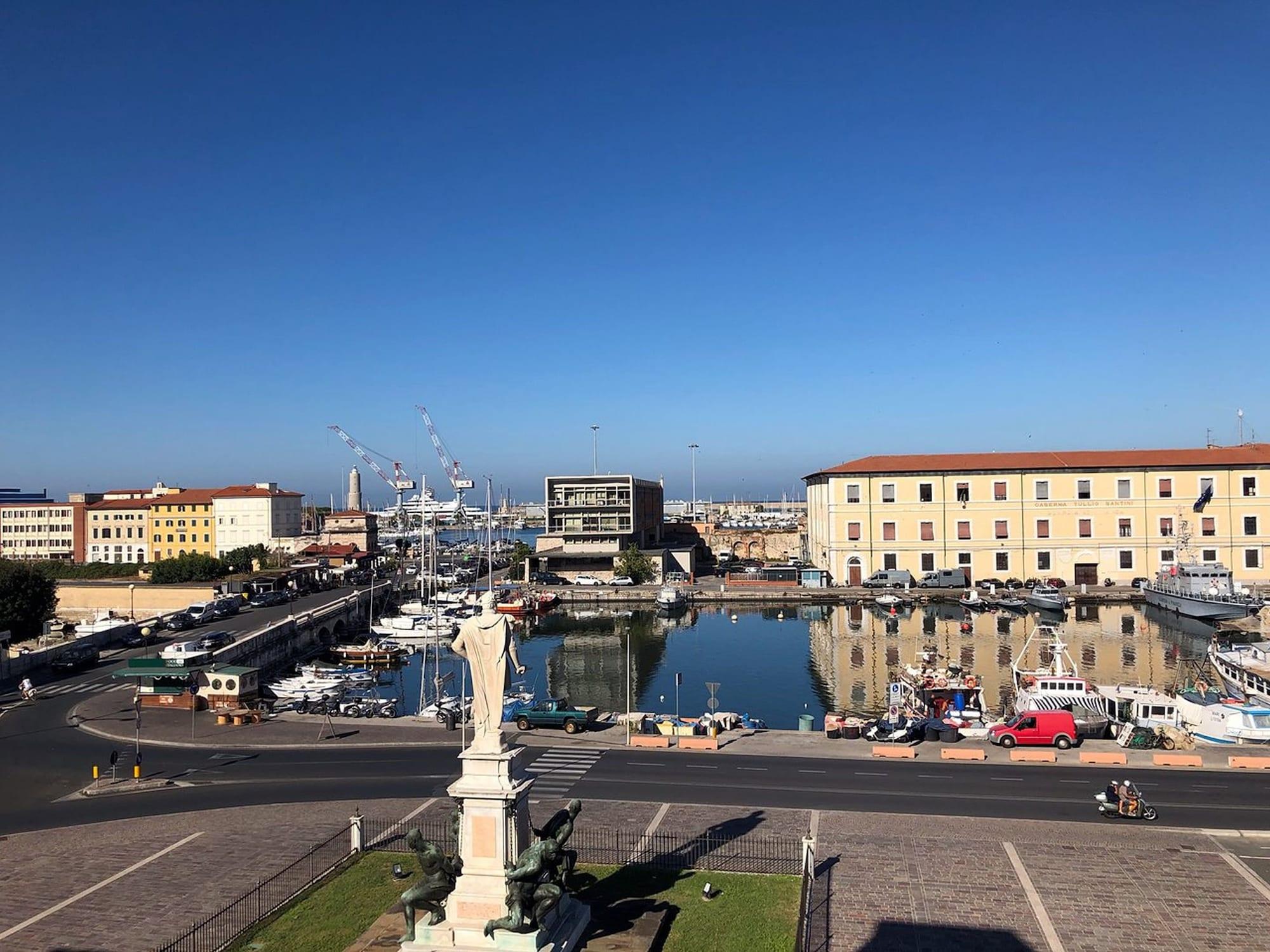 Aparthotel The Port 3*