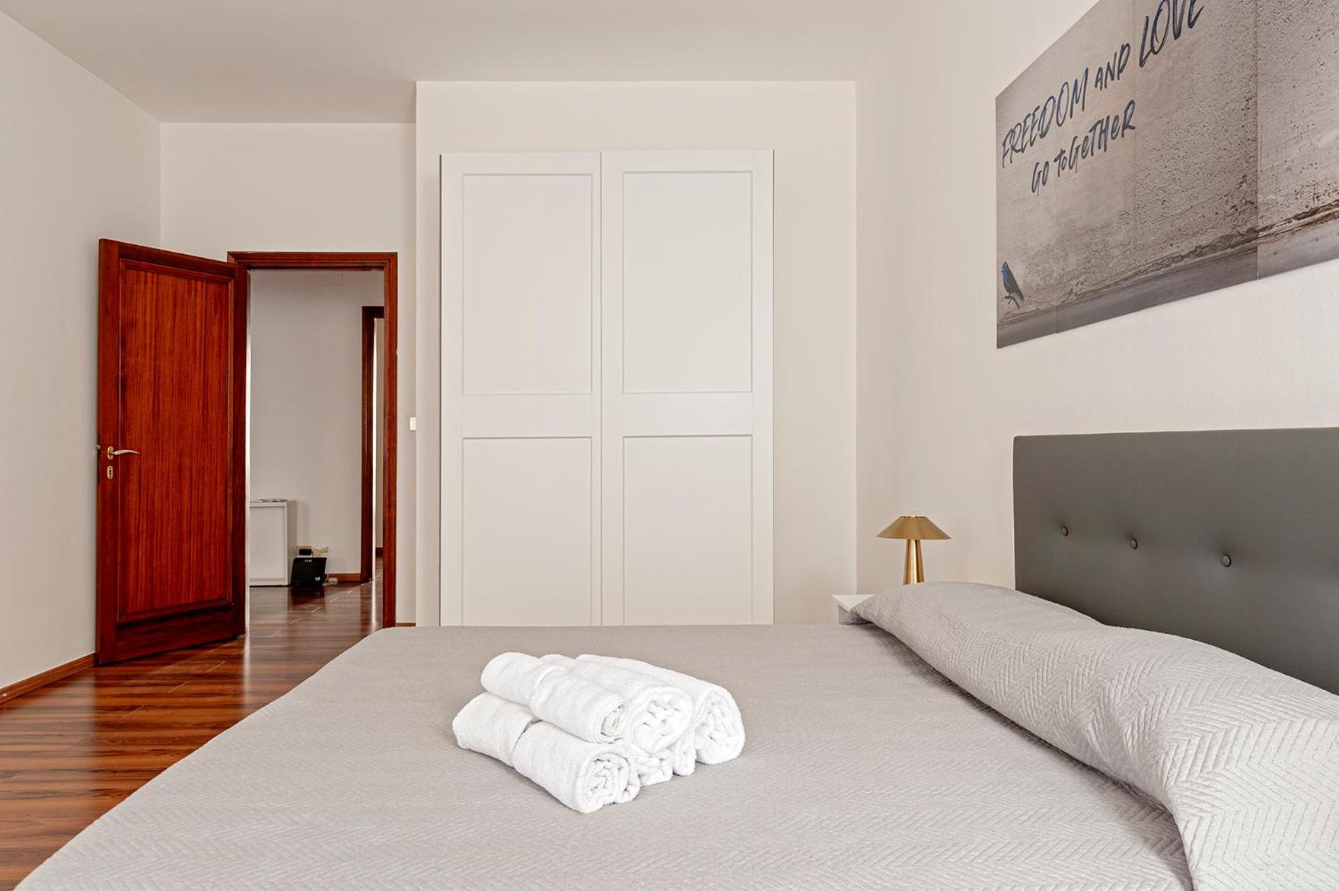 Aparthotel The Port 3*