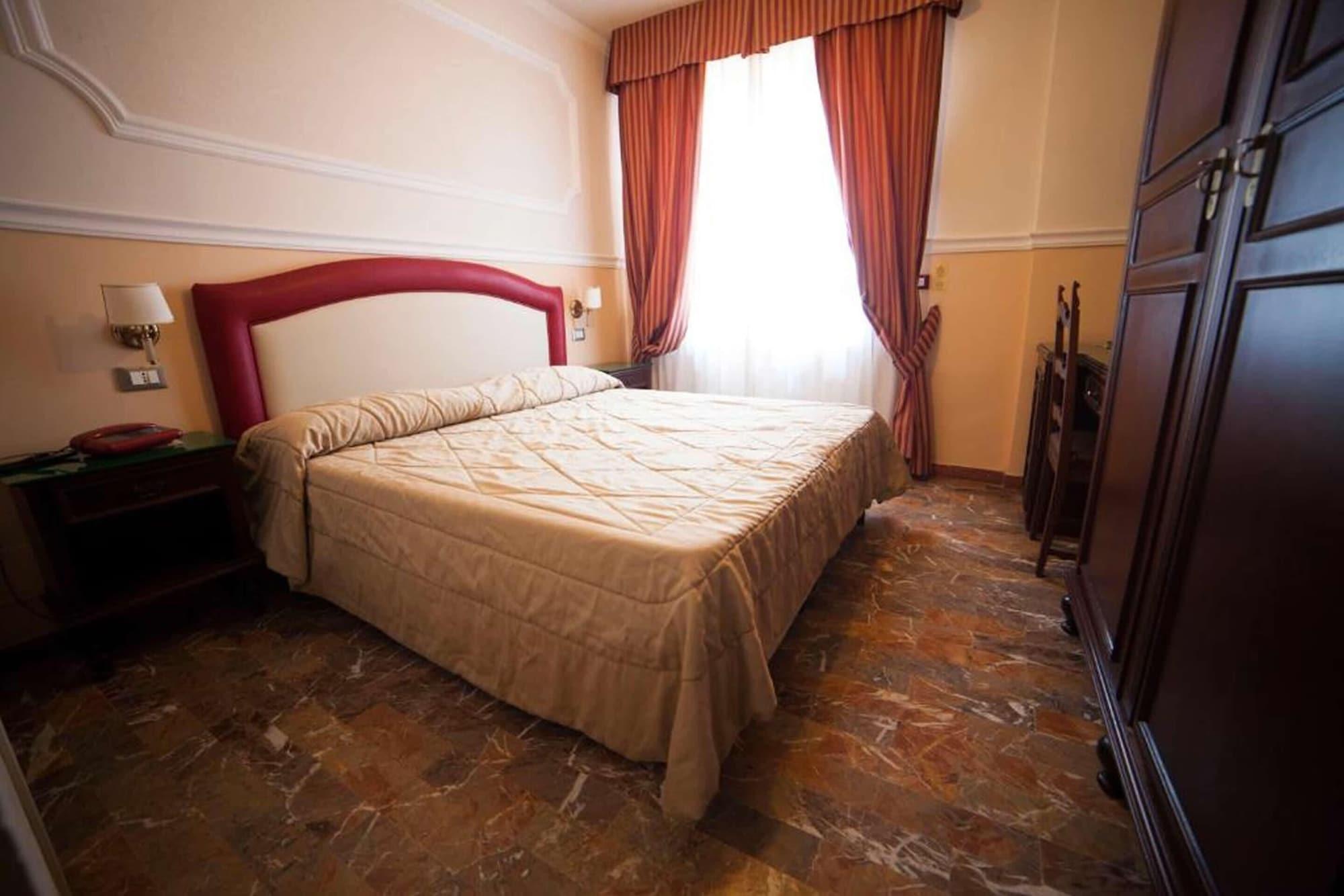 The Port Aparthotel 3*
