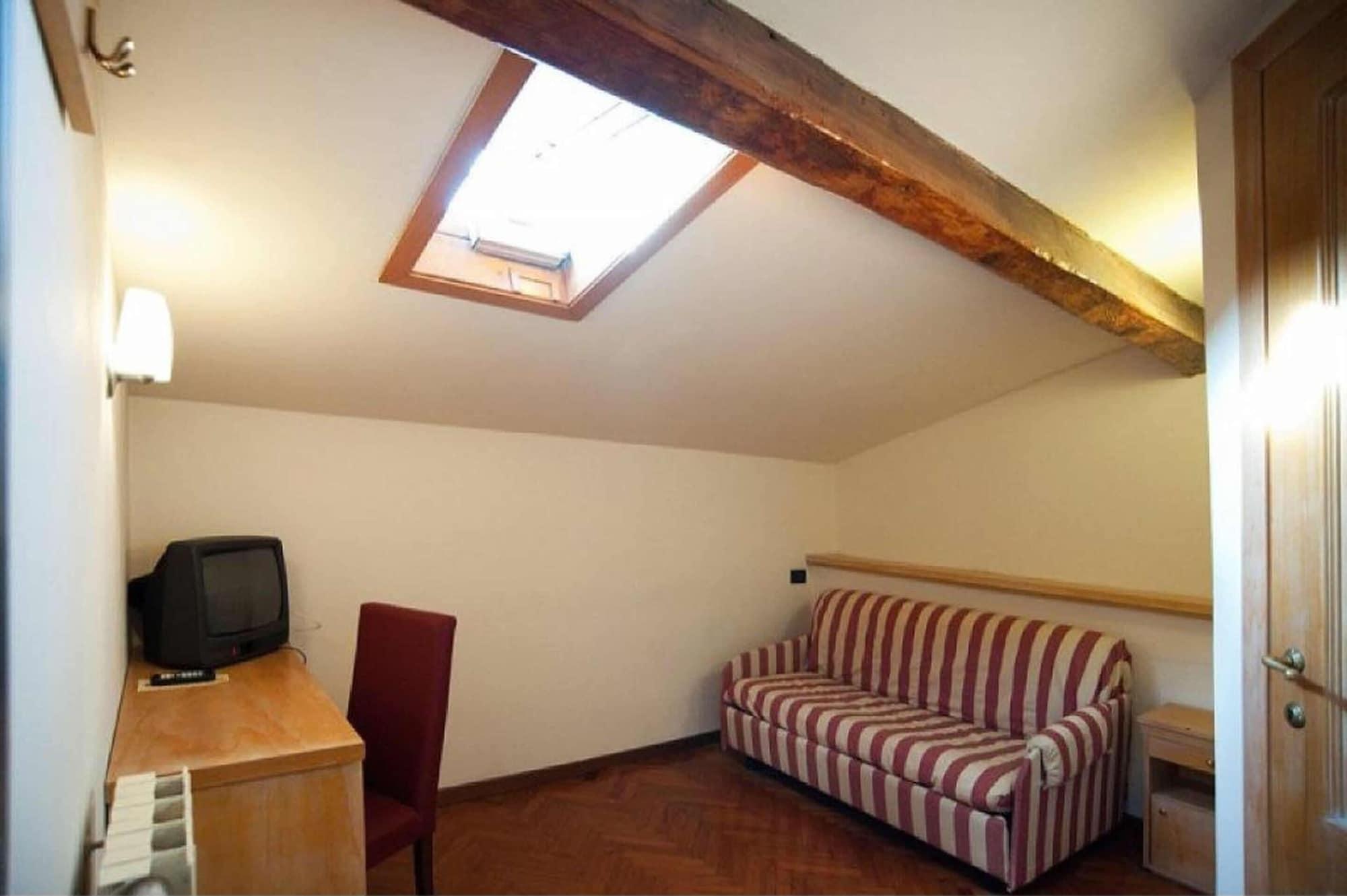 The Port Aparthotel 3*