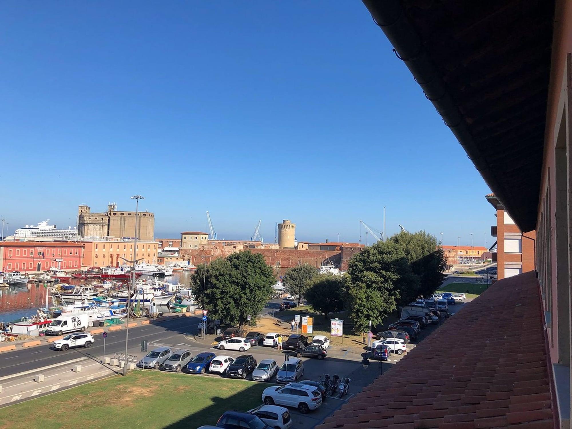 Aparthotel The Port Livorno