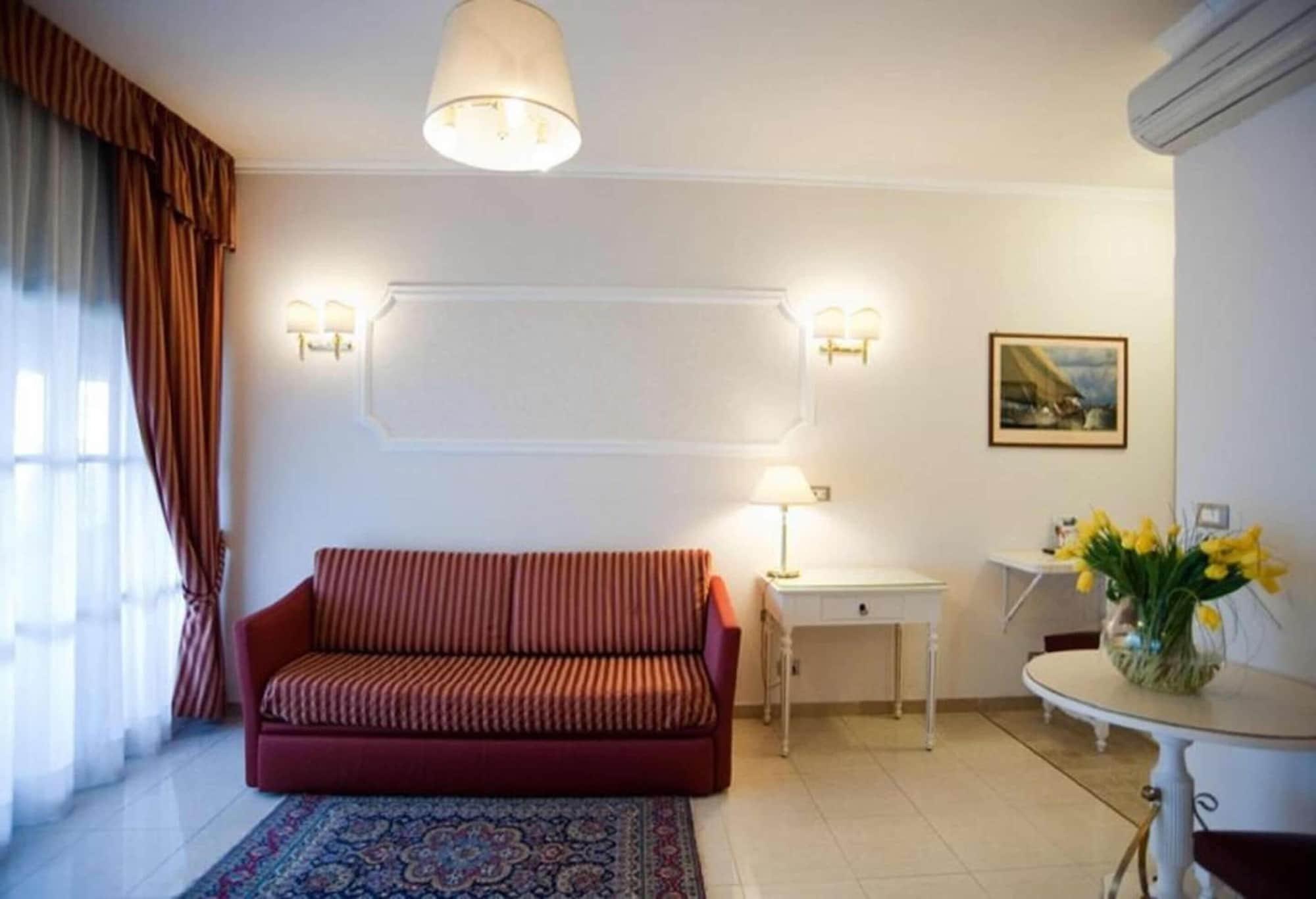 The Port 3* Livorno