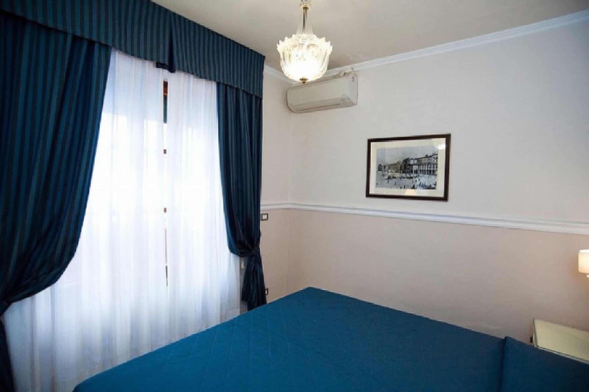 Aparthotel The Port Livorno