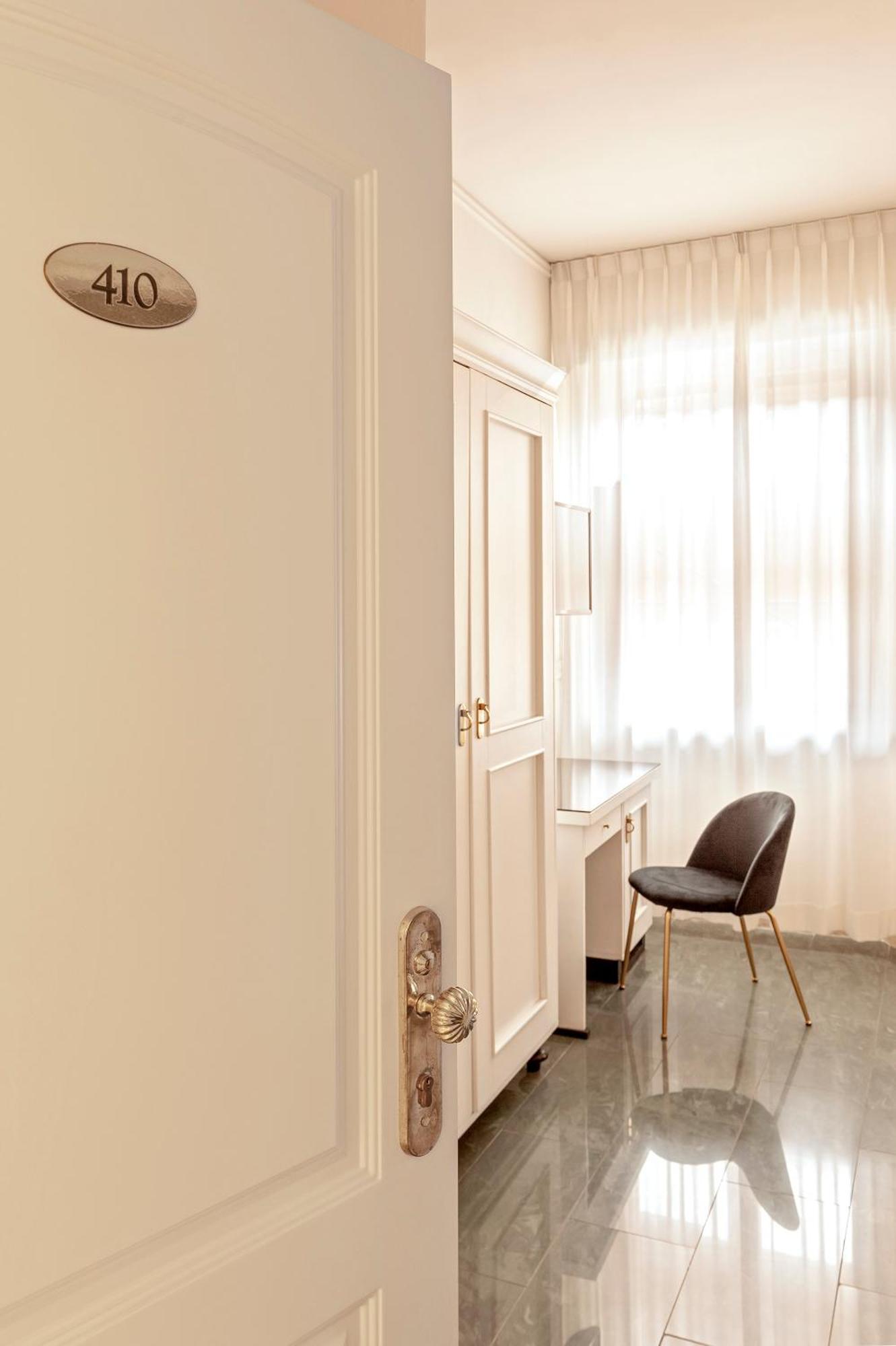 The Port Aparthotel 3*